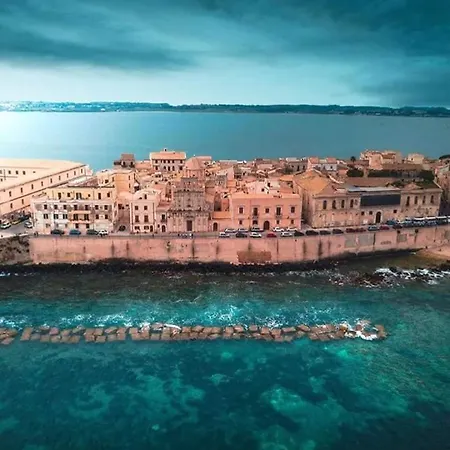 Levante Oda ve Kahvaltı 3*